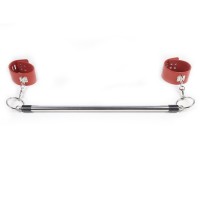 Бондажная распорка со съемными поножами красная