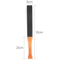 Черная шлепалка с деревянной ручкой