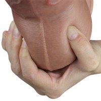 Суперширокий фаллос-мулат с мошонкой Lovetoy Silicone Cock 18 см