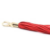 Красная плеть с карабином 37 см