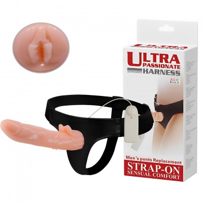 Фаллопротез с клиторальным отростком и вибрацией Ultra Passionate Harness