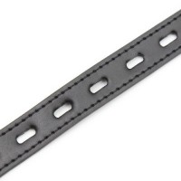 Дышащий кляп-шар красного цвета на черно-красном ремне Дышащий кляп-шар красного цвета на черно-красном ремне