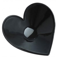 Черные металлические пэстисы сердечки