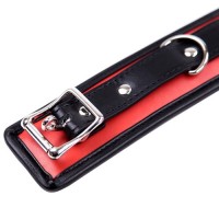 Мягкий ошейник с поводком красно-черный Мягкий ошейник с поводком красно-черный