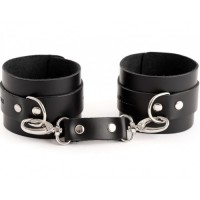Кожаные черные наручники Lady's Arsenal Limited Edition