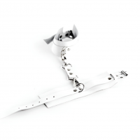 Изящные наручники из натуральной кожи белого цвета