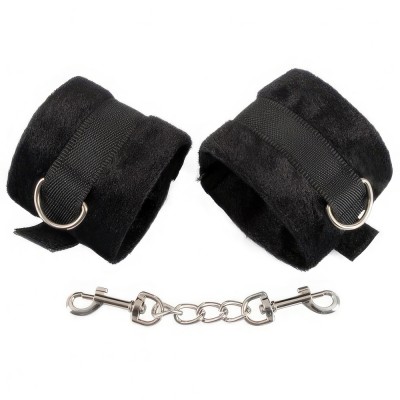 Плюшевые наручники на цепочке черные Плюшевые наручники на цепочке черные