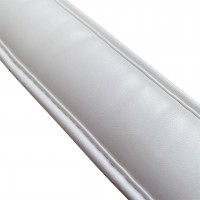 Мягкий белый ошейник с металлическим поводком