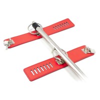 Красная бондажная распорка с наручниками и поножами Красная бондажная распорка с наручниками и поножами