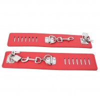 Красная бондажная распорка с наручниками и поножами