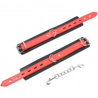 Черные наручники с красными ремешками Черные наручники с красными ремешками