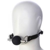 Черный кляп-шар из медицинского силикона Черный кляп-шар из медицинского силикона