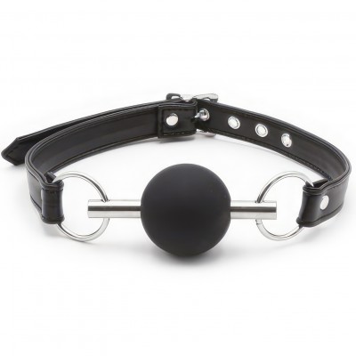 Черный кляп-шар из медицинского силикона Черный кляп-шар из медицинского силикона