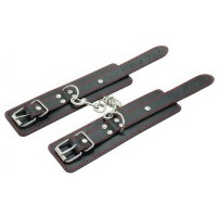 Черные наручники с красной окантовкой 