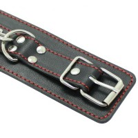 Черные наручники с красной окантовкой 