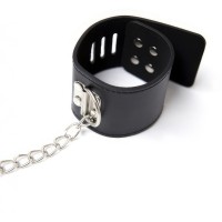Бондажные наручники черного цвета с цепочкой