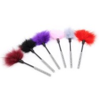 Тиклер с чёрными перьями и стразами 29 см Тиклер с чёрными перьями и стразами 29 см