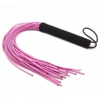 Мягкая розовая плеть с черной рукоятью 48 см Мягкая розовая плеть с черной рукоятью 48 см