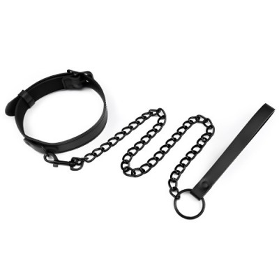 Классический ошейник из искусственной кожи с поводком Классический ошейник из искусственной кожи с поводком