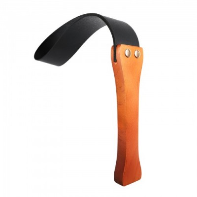 Черная шлепалка с деревянной ручкой