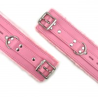 Розовые наручники с мехом на цепочке