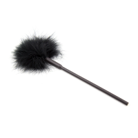 Черный перьевой тиклер со стразом в рукояти 33 см