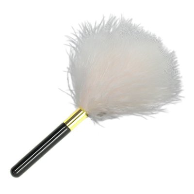 Белый перьевой тиклер 18 см