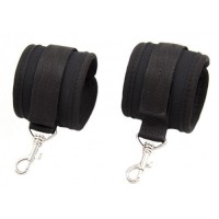 Наручники черного цвета с липучкой