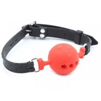 Кляп-шар из медицинского силикона красного цвета М