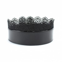 Ошейник черный лак с кружевом