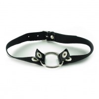 Кляп-кольцо на кнопках с лаковым ремешком Кляп-кольцо на кнопках с лаковым ремешком