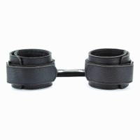 Кожаные наручники черные на липучке Кожаные наручники черные на липучке