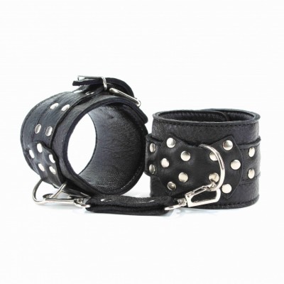 Наручники из кожи с декором в виде бабочки Наручники из кожи с декором в виде бабочки