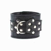 Наручники из кожи с декором в виде бабочки Наручники из кожи с декором в виде бабочки