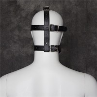 Черная маска с шорами на глаза и рот