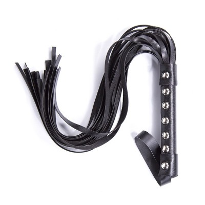 Плеть с металлическими заклёпками black Плеть с металлическими заклёпками black