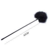 Черный перьевой тиклер 42 см