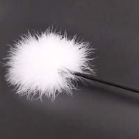 Перьевой тиклер white