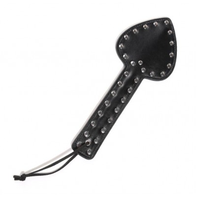 Пэдл в виде сердечка с металлическими заклепками