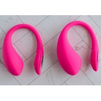 Смарт-вибростимулятор с LED-подсветкой Lovense Lush Mini