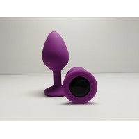 Силиконовая анальная пробка пурпурная с черным кристаллом S Силиконовая анальная пробка пурпурная с черным кристаллом S