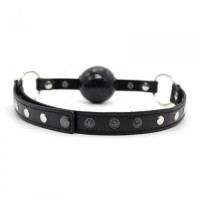 Силиконовый кляп-шар с заклепками и шипами Силиконовый кляп-шар с заклепками и шипами