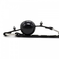 Силиконовый кляп-шар с заклепками и шипами Силиконовый кляп-шар с заклепками и шипами