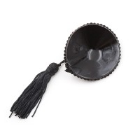 Красно-черные пэстисы с кисточками