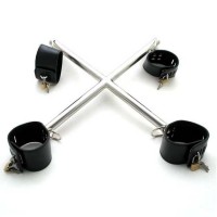 Бондажная крестовина с фиксаторами на замках Бондажная крестовина с фиксаторами на замках