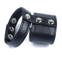 Бондаж на пенис и мошонку Бондаж на пенис и мошонку